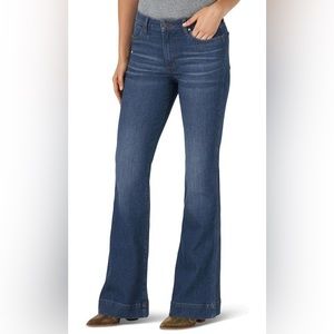 Wrangler Women’s Retro High Rise Trouser Jean